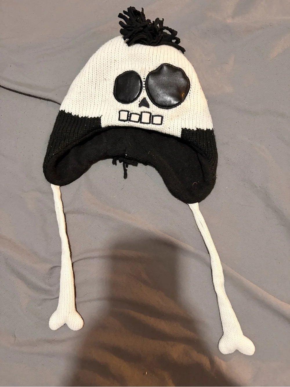 Skull Earflap Knit Hat in Black & White